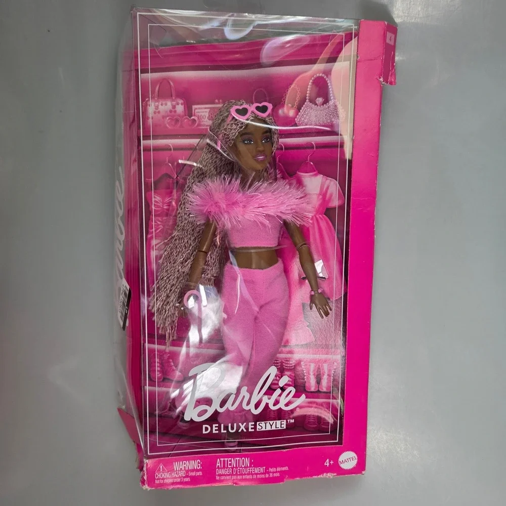 Barbie Deluxe Style Doll Pink Fashion Outfit Mattel HYV28 New‎ Box Wear